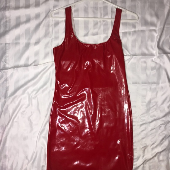 Dress - Picture 2 of 2